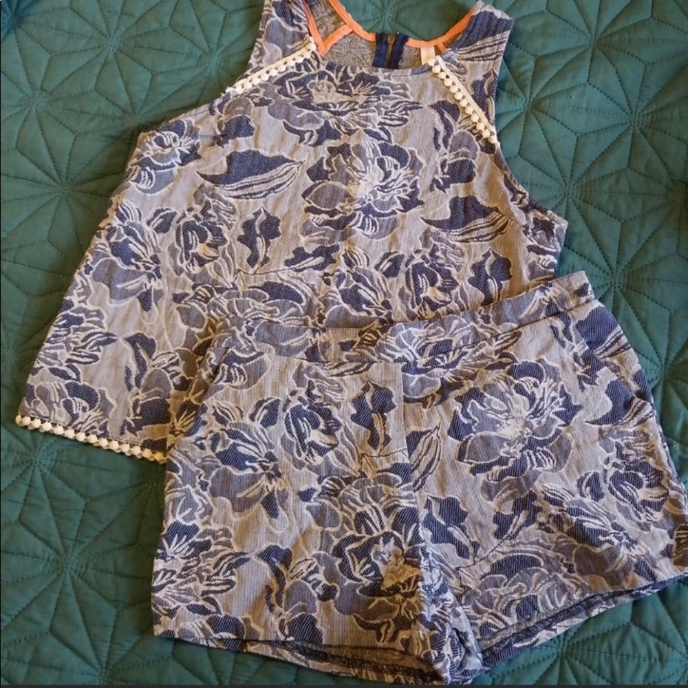 Vintage style shorts and crop top set